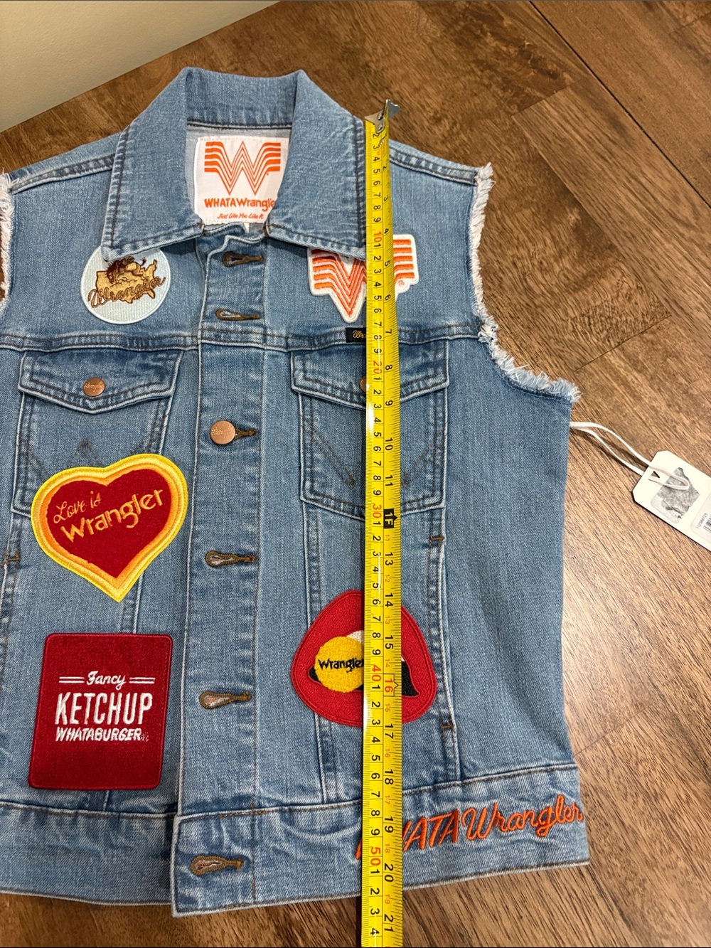 Wrangler x Whataburger Patch Denim Jean Cut Off Vest Size S NWT - Picture 6 of 7
